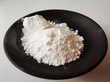 Poudre réticulée acide hyaluronique-polydésoxyribonucléotide (HA-PDRN)